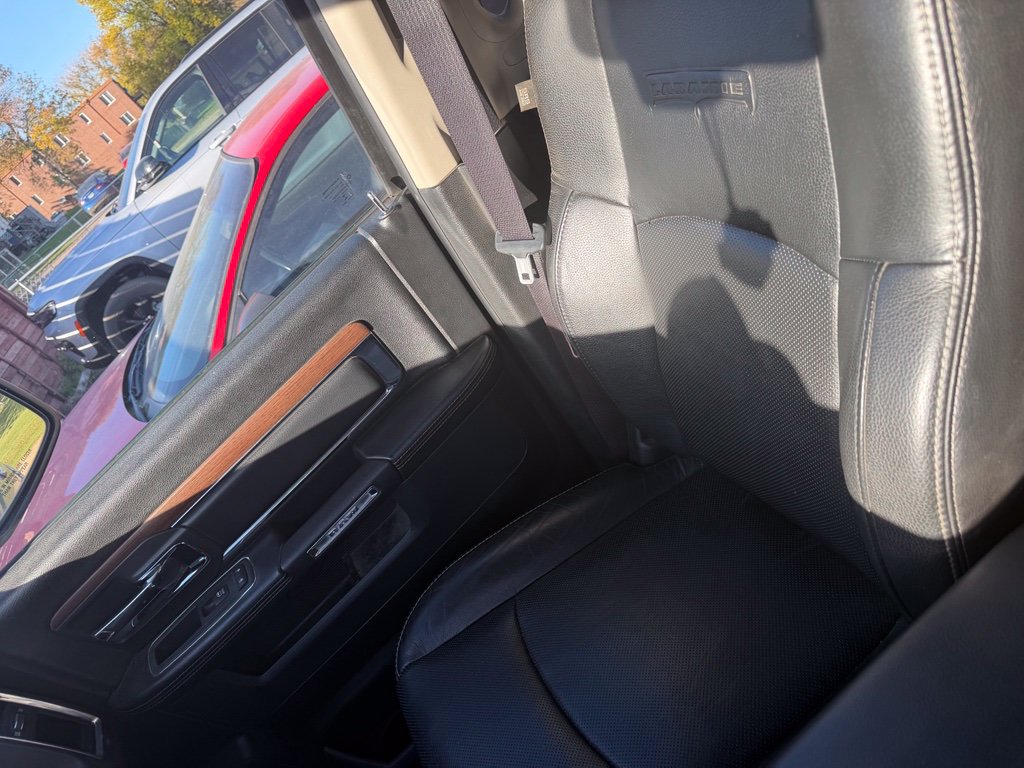 Used 2015 RAM 1500 Laramie w/ Convenience Group AWD/4WD image 15