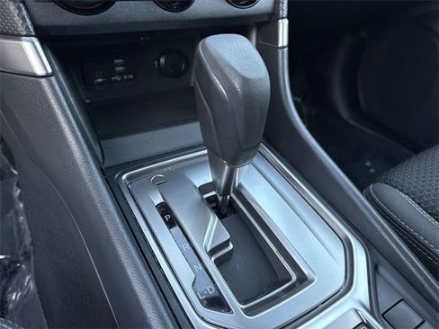 Used 2023 Subaru Forester Premium image 20