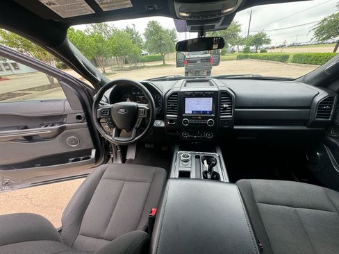 Used 2021 Ford Expedition XL image 19