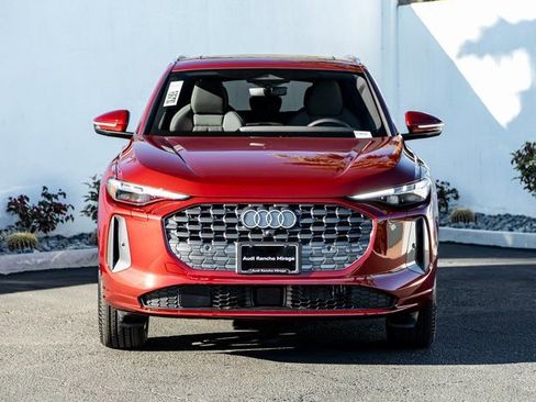 New 2025 Audi Q5 Premium Plus image 3