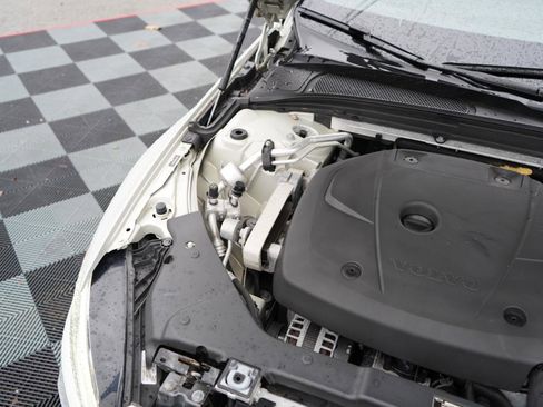 Used 2019 Volvo S60 T6 R-Design image 92