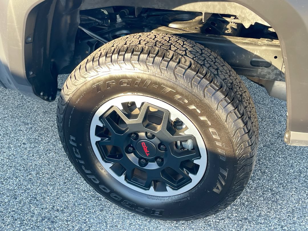 Certified 2026 Toyota Tacoma TRD Off-Road AWD/4WD image 16