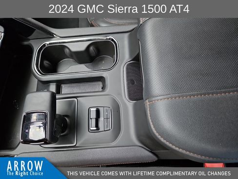 Used 2024 GMC Sierra 1500 AT4 w/ AT4 Preferred Package AWD/4WD image 28