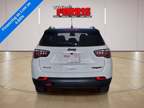 Used 2026 Jeep Compass Trailhawk AWD/4WD image 6
