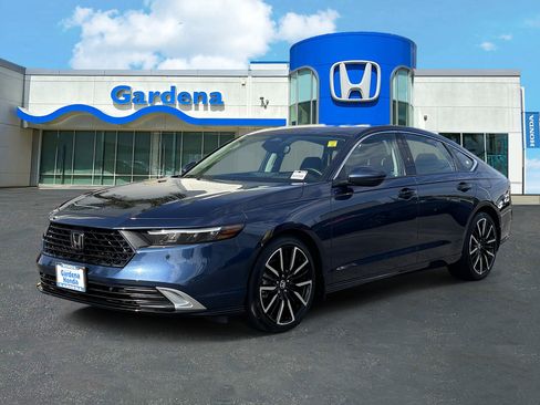 Used 2026 Honda Accord Touring image 3