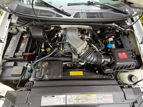 Used 1999 Ford F150 Lightning image 86