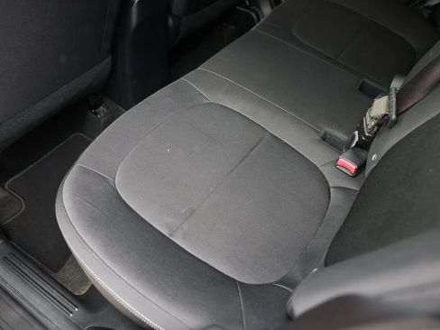 Used 2015 Kia Soul FWD image 20
