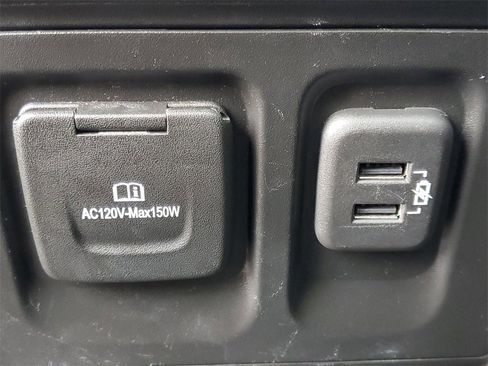 Used 2020 Chevrolet Traverse Premier w/ LPO, Floor Liner Package image 16