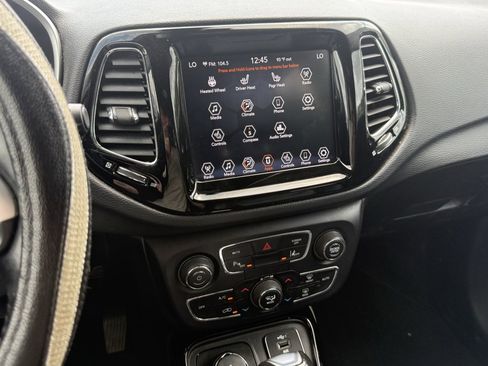 Used 2021 Jeep Compass Limited image 12