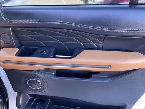 Used 2022 Ford Expedition Max Platinum image 46