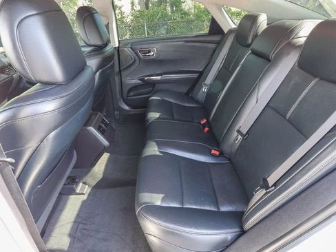 Used 2018 Toyota Avalon XLE FWD image 26