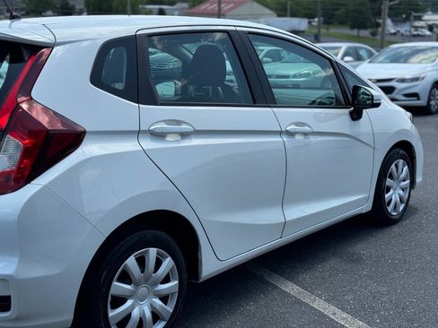 Used 2019 Honda Fit LX image 38