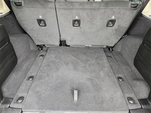 Used 2021 Jeep Wrangler Unlimited Rubicon image 31