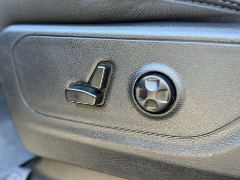 Used 2021 RAM 1500 Big Horn image 26