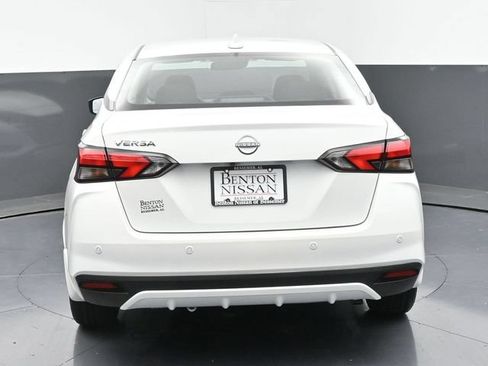 New 2025 Nissan Versa SV w/ Trunk Package FWD image 38