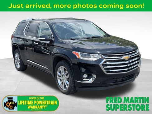 Used 2021 Chevrolet Traverse High Country w/ LPO, Floor Liner Package FWD image 1