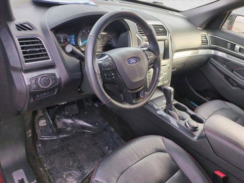 Used 2018 Ford Explorer Sport w/ Equipment Group 401A image 10