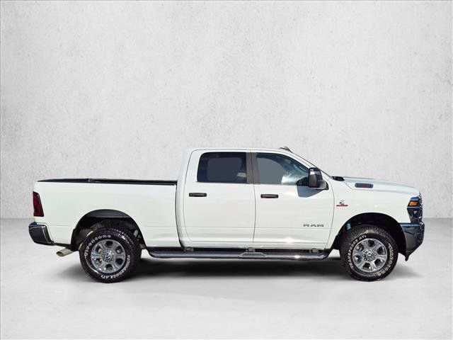 Used 2025 RAM 2500 Big Horn AWD/4WD image 4