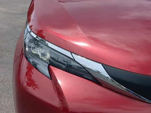 Used 2025 Toyota Sienna XLE FWD image 10