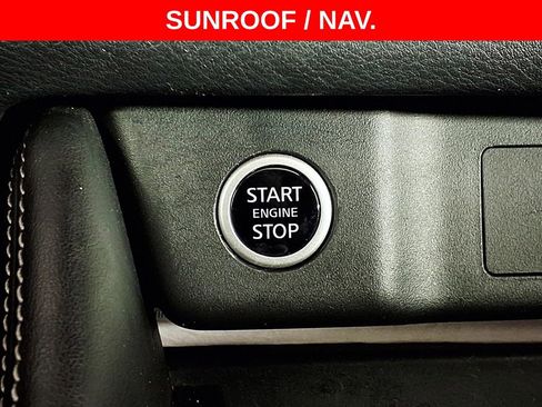 Used 2023 Nissan Rogue SL w/ SL Premium Package image 17