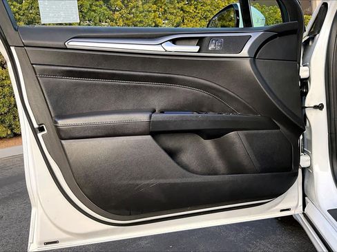 Used 2014 Ford Fusion Titanium image 20