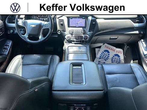 Used 2020 Chevrolet Suburban Premier AWD/4WD image 28