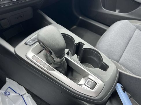 Used 2024 Chevrolet Trax LS w/ LS Convenience Package FWD image 30