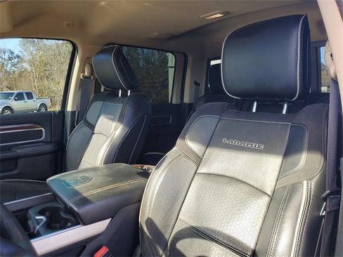 Used 2022 RAM 3500 Laramie image 15
