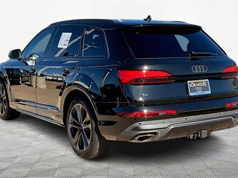 New 2025 Audi Q7 3.0T Prestige image 3