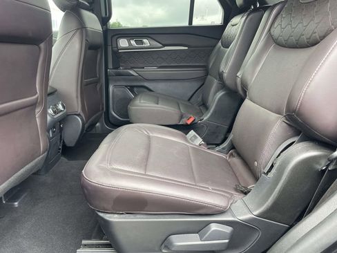 Used 2025 Ford Explorer Platinum w/ LUX Leather Package AWD/4WD image 11