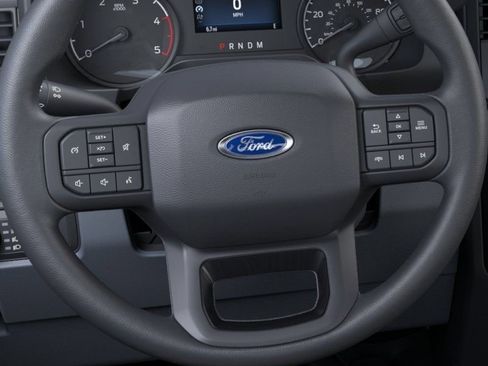 New 2026 Ford F250 XL w/ FX4 Off-Road Package AWD/4WD image 12