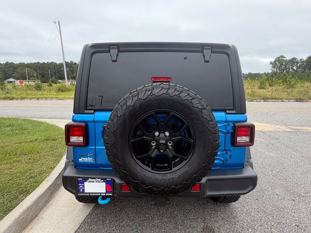 Used 2024 Jeep Wrangler Unlimited AWD/4WD image 18
