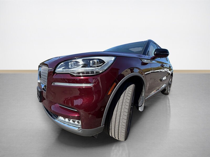 Used 2020 Lincoln Aviator Reserve w/ Equipment Group 202A AWD/4WD image 8