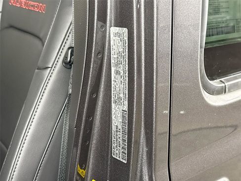 New 2026 Jeep Wrangler Unlimited Rubicon w/ Xtreme 35 Tire Package image 24