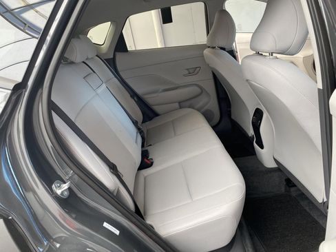 Used 2025 Hyundai Kona SEL FWD image 12