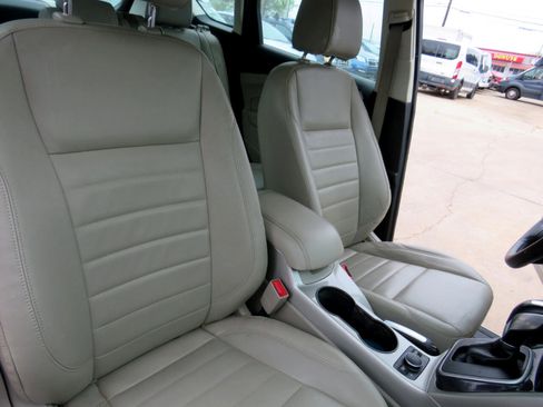 Used 2014 Ford C-MAX Energi SEL image 12