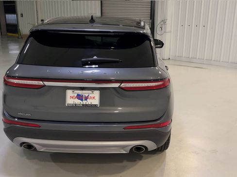 Used 2022 Lincoln Corsair Reserve w/ Equipment Group 201A FWD image 8