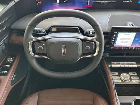 New 2026 Lincoln Nautilus Reserve image 13