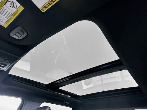 Used 2020 Ford F250 Platinum w/ Tremor Off-Road Package image 21