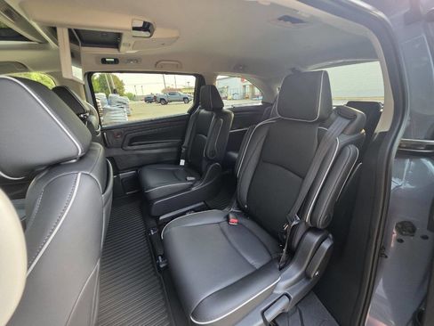 Used 2025 Honda Odyssey Touring image 24