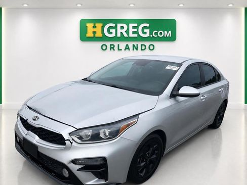 Used 2019 Kia Forte LXS FWD image 4