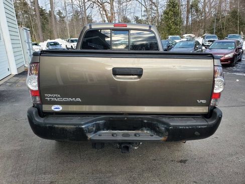 Used 2011 Toyota Tacoma 4x4 Access Cab V6 image 6