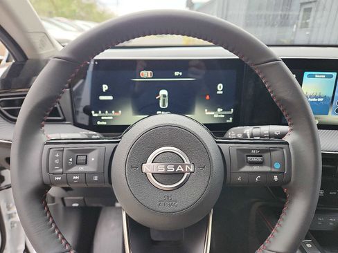 New 2026 Nissan Kicks SR w/ Cold Weather Package image 18