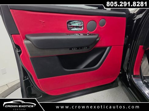 Used 2022 Rolls-Royce Cullinan w/ Interior Detailing Package AWD/4WD image 32