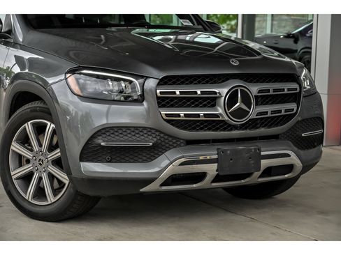 Used 2022 Mercedes-Benz GLS 450 4MATIC image 2