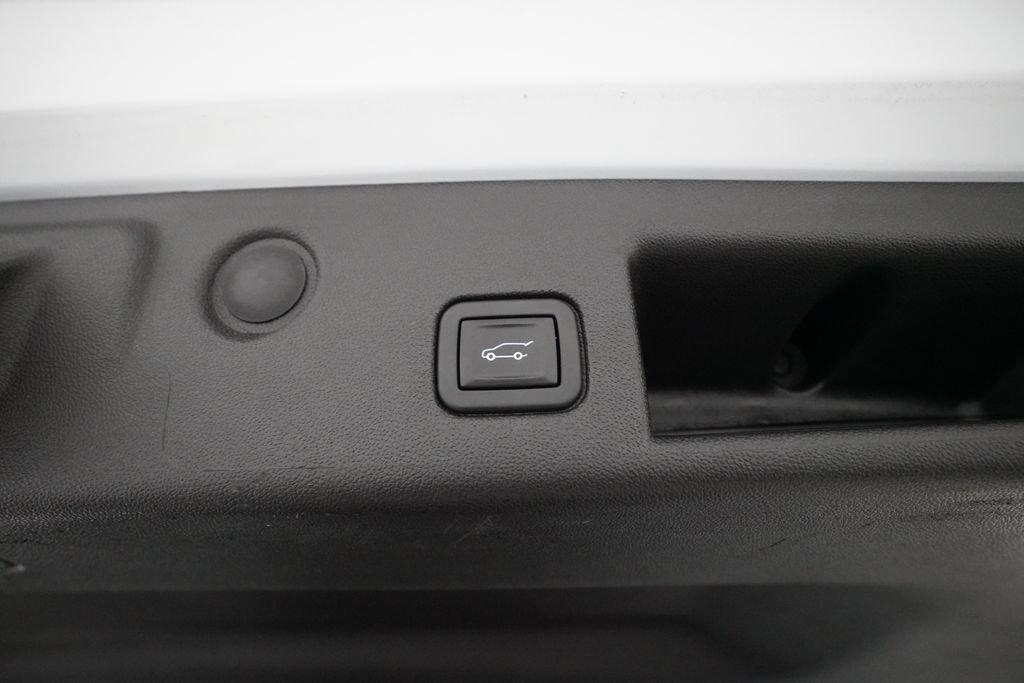 Used 2024 Chevrolet Equinox LT AWD/4WD image 15