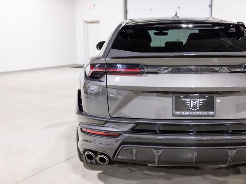 Used 2023 Lamborghini Urus Performante image 14