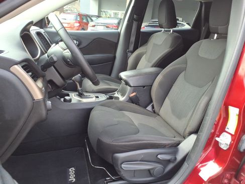 Used 2015 Jeep Cherokee Latitude image 8