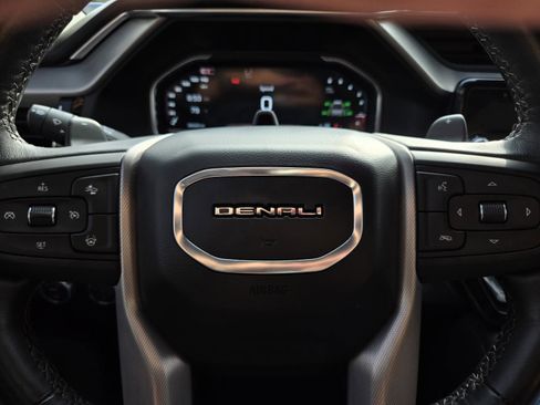 Used 2024 GMC Sierra 1500 Denali AWD/4WD image 31
