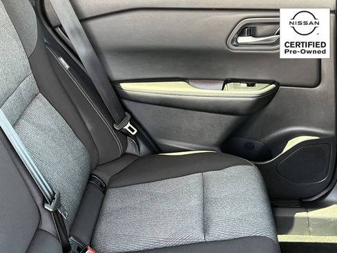 Certified 2025 Nissan Rogue SV FWD image 11